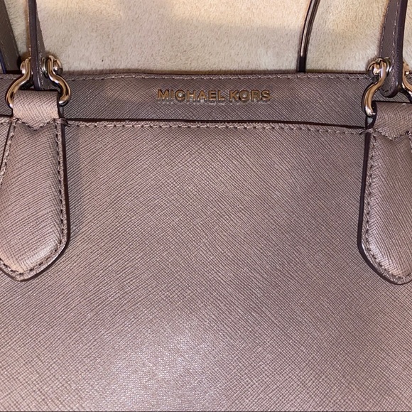 Grey leather Michael Kors handbag - Picture 3 of 8
